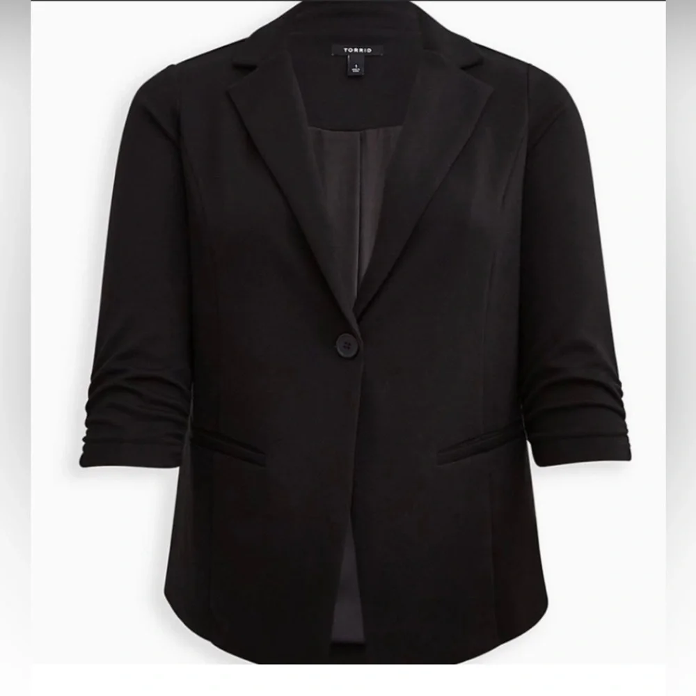 Torrid Black Studio Cupro Classic Blazer Size 5X (28) NWT